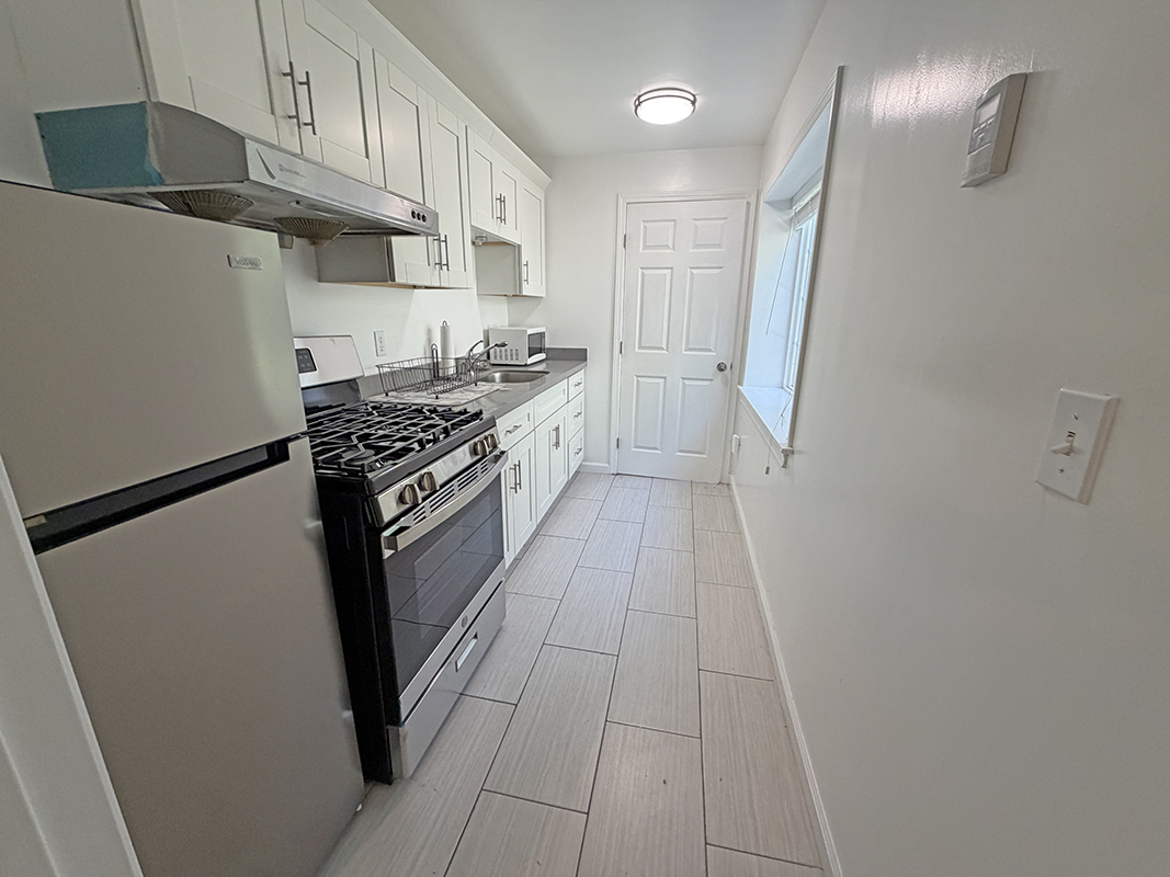 2539 Grande Vista Avenue - 3
